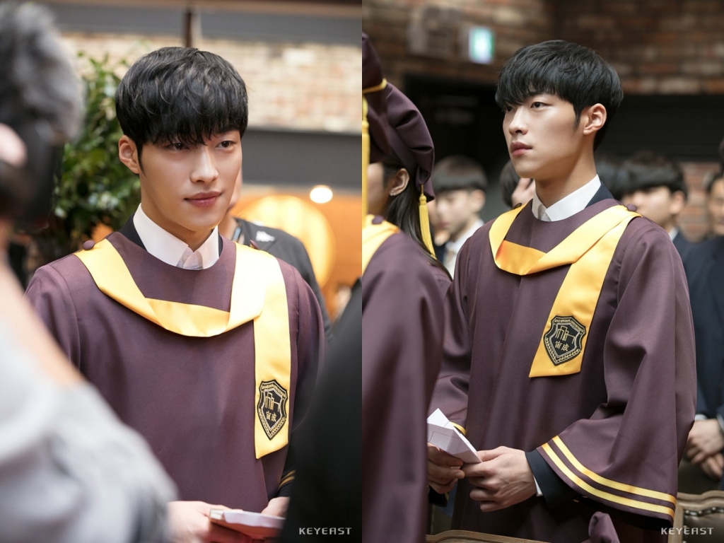 tro choi tinh yeu woo do hwan dep trai den tung centimet trong bo dong phuc hoc sinh