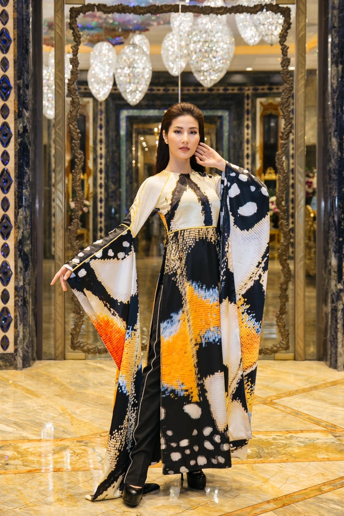 diem my 9x khoe ve dep vuong gia day quyen uy tai dem be mac le hoi ao dai