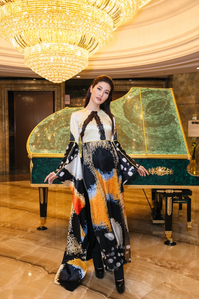 diem my 9x khoe ve dep vuong gia day quyen uy tai dem be mac le hoi ao dai