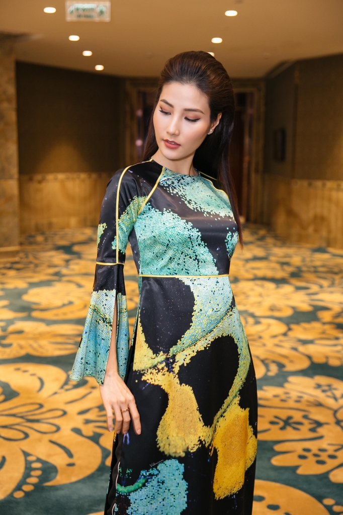 diem my 9x khoe ve dep vuong gia day quyen uy tai dem be mac le hoi ao dai