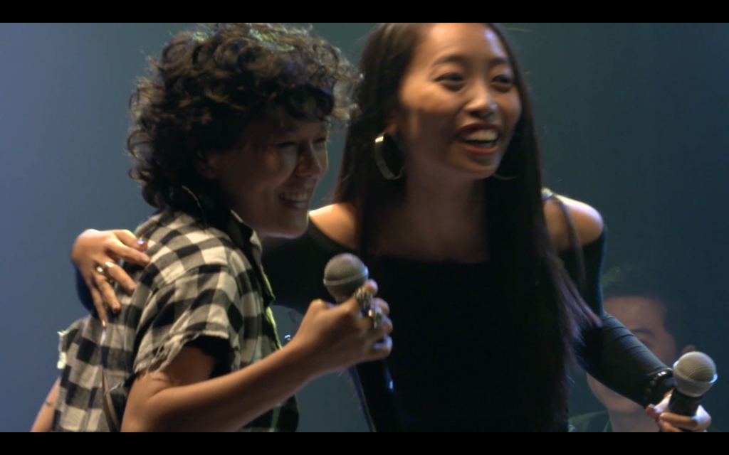 tien tien bat ngo xuat hien trong concert dau tien cua trang bai hat cho nhau