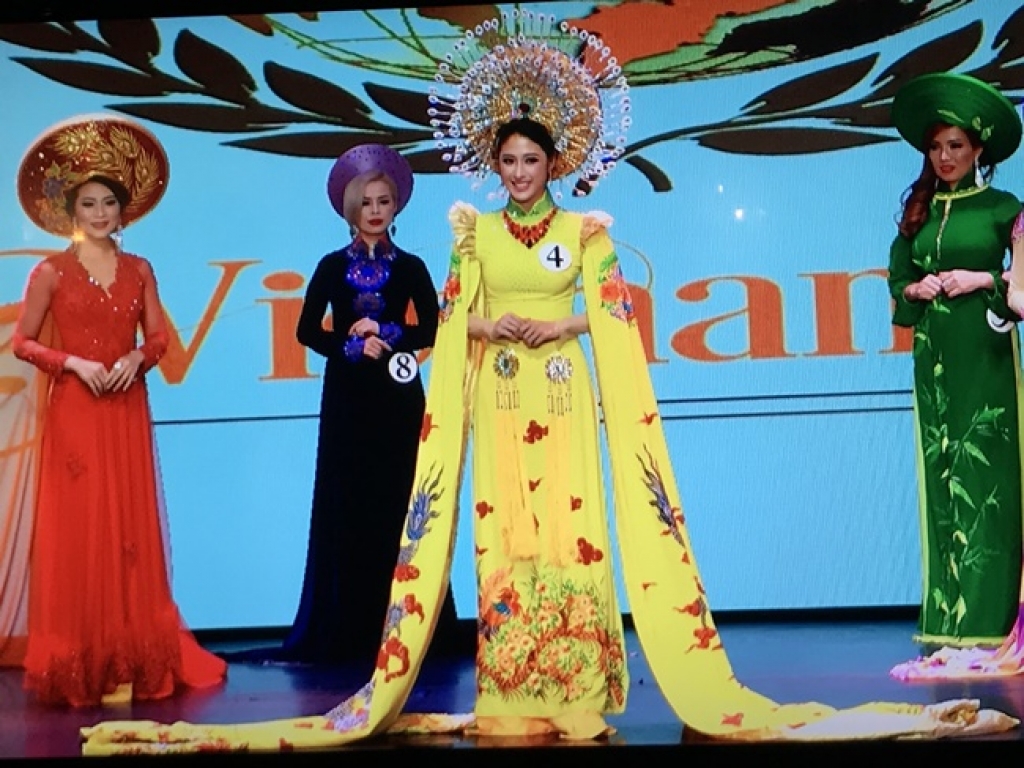 vuot dan thi sinh nang ky jennifer le tro thanh chu nhan vuong mien mrs vietnam world 2018