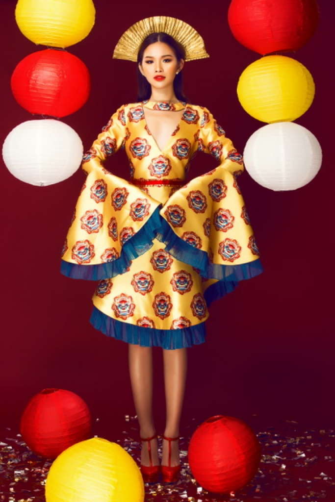 a hau thanh trang kieu ky trong ta ao dai cach tan