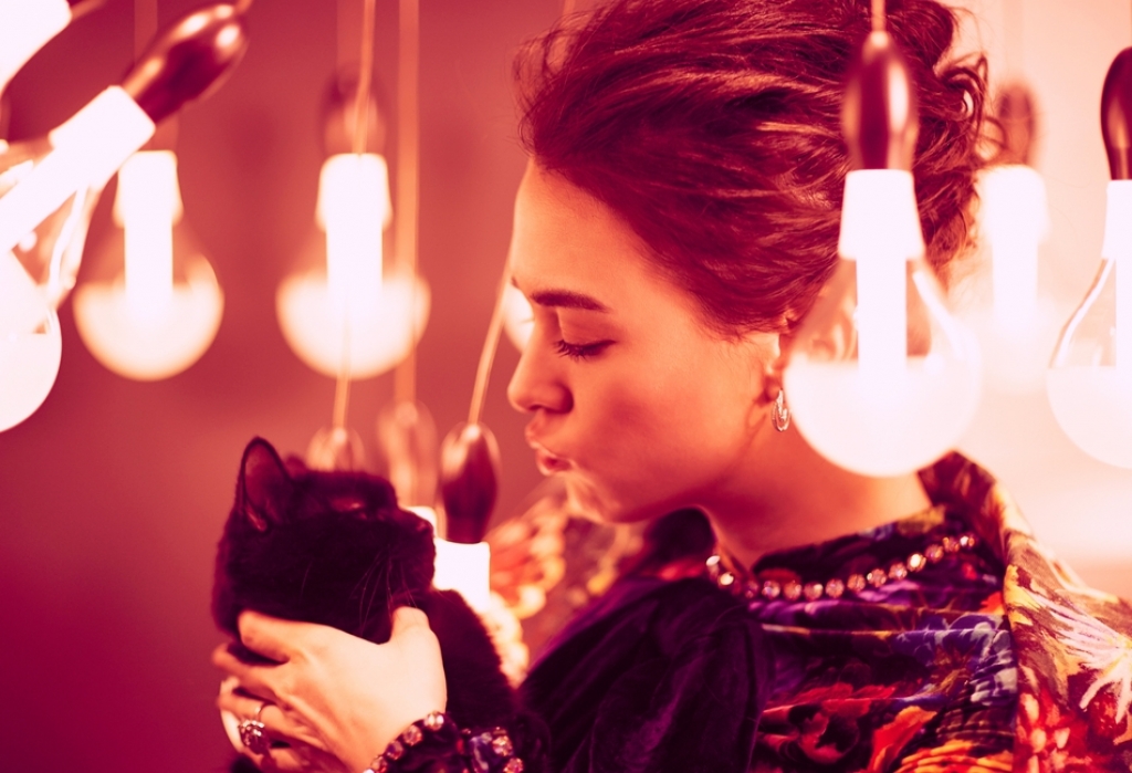 truong dung dung tung vi dong mau lai ma bi mat vai dien