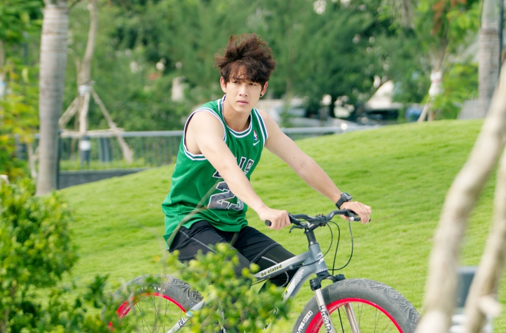 song luan lan dau chia se ve canh khoa moi voi hotgirl thai lan nene