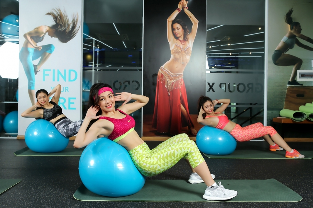 bat mi bi quyet can bang suc khoe cua a hoang golf queen nguyen hai anh