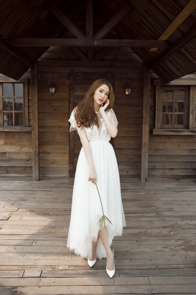 ga cung khac tiep quynh huong tung bo anh truoc ngay ra mat phim ha cuoi tinh dau