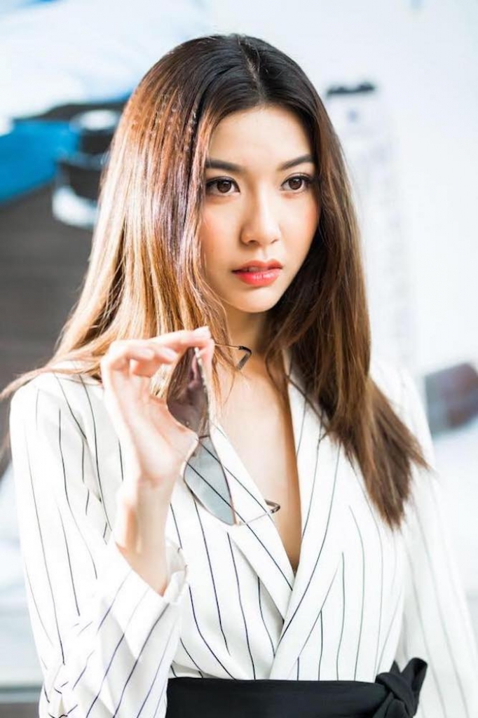 a hau da tai thuy van tu tin khi giu vi tri host