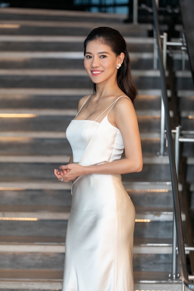 hoa hau do my linh thuot tha dam tim tai su kien