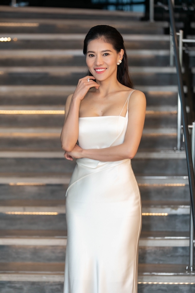 hoa hau do my linh thuot tha dam tim tai su kien