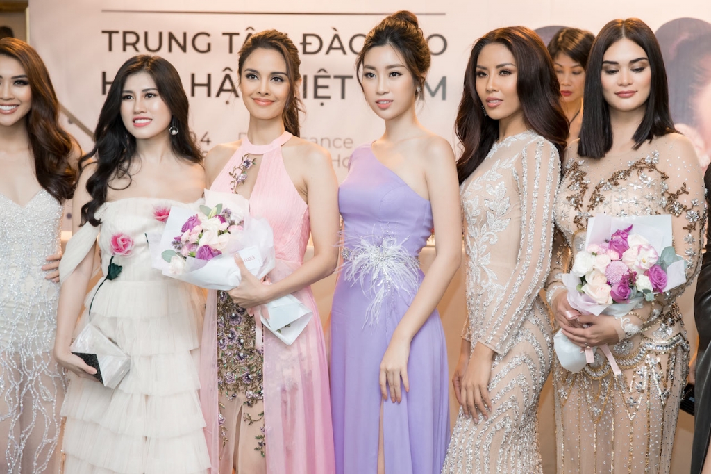 hoa hau do my linh thuot tha dam tim tai su kien