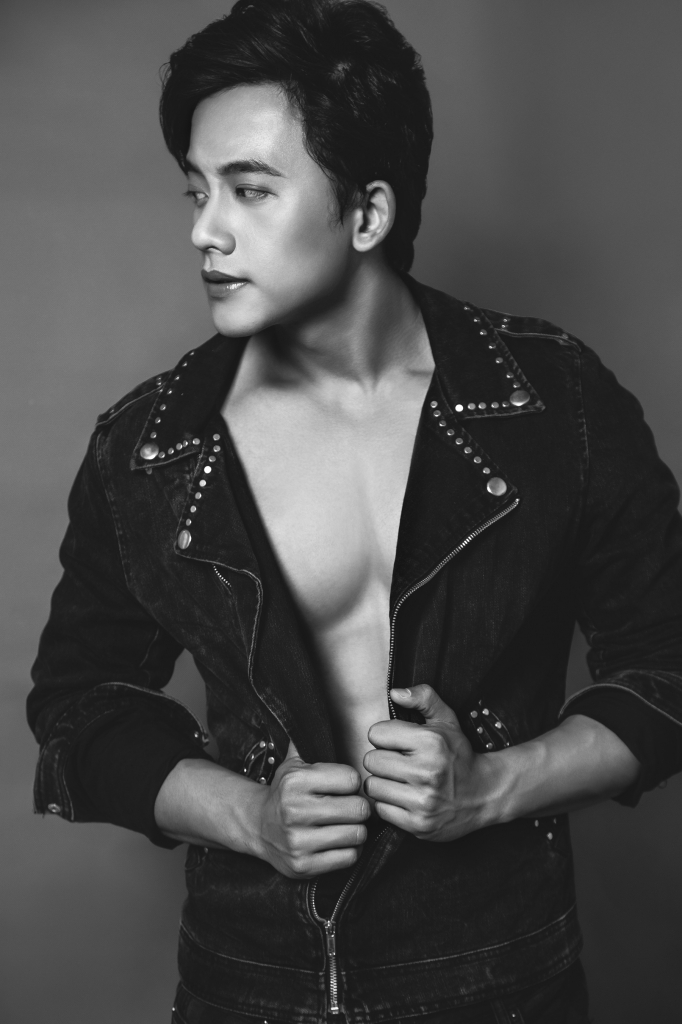 bat ngo voi hinh anh moi cua dien vien thay giao mua mai tai phen