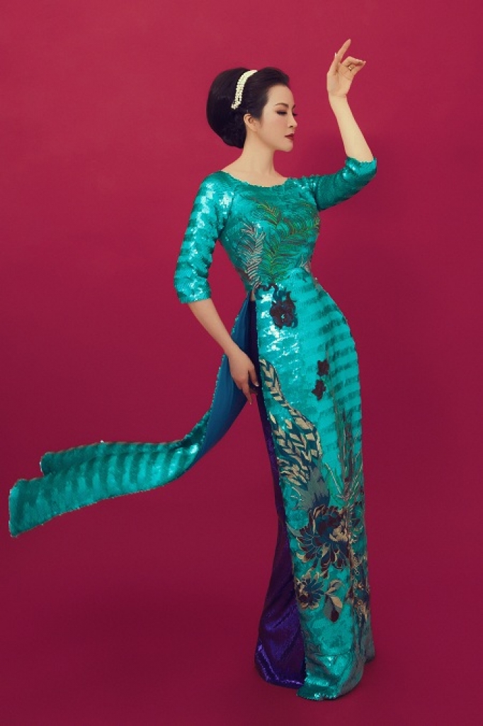 ve dep bat chap thoi gian cua co mai sai gon