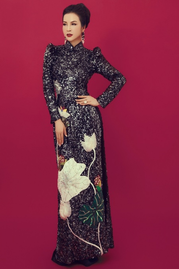 ve dep bat chap thoi gian cua co mai sai gon