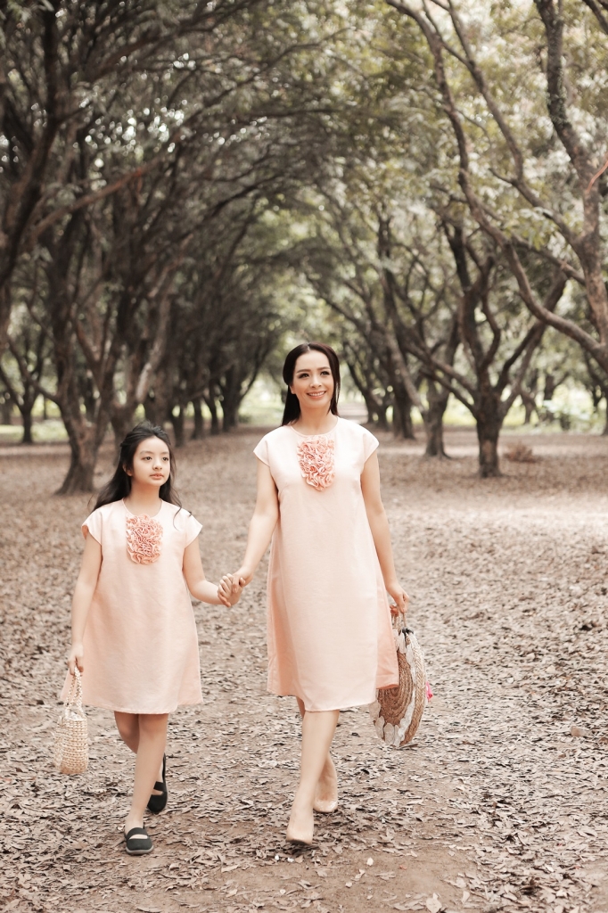 me con thuy hang dien dam doi xinh nhu tien nu