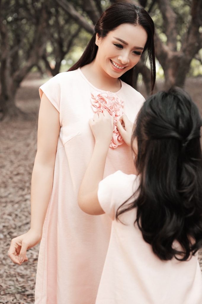 me con thuy hang dien dam doi xinh nhu tien nu