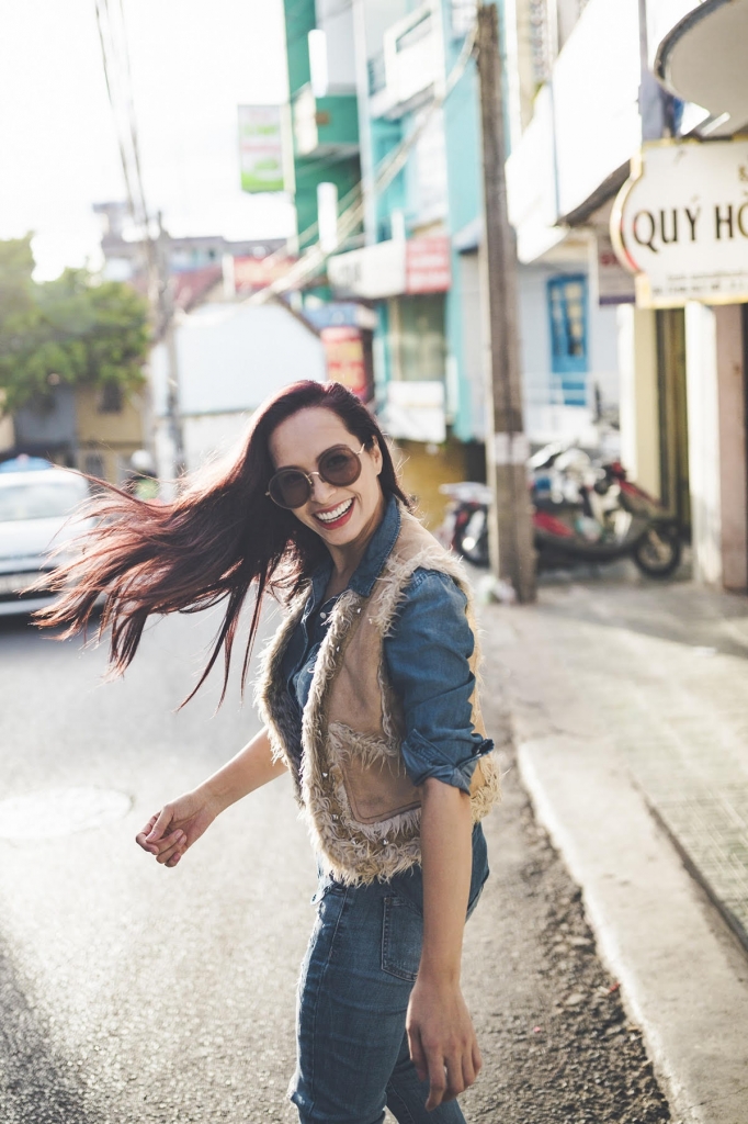 thuy hanh tu tin voi gout thoi trang bui bam