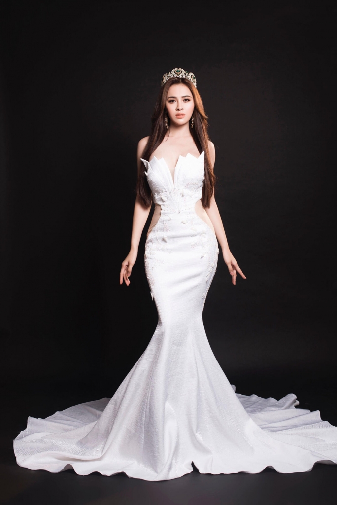 thu dung re huong dien anh sau dang quang a hau miss eco international 2018