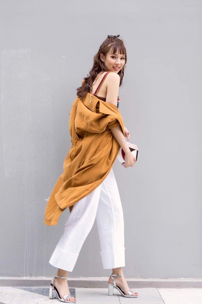 co phi tung bo anh chao he khong dung hang