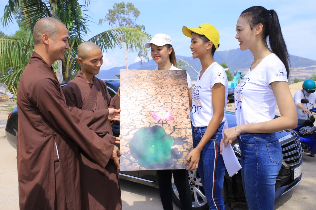 chuoi hanh trinh y nghia cua top 3 hoa hau hoan vu viet nam