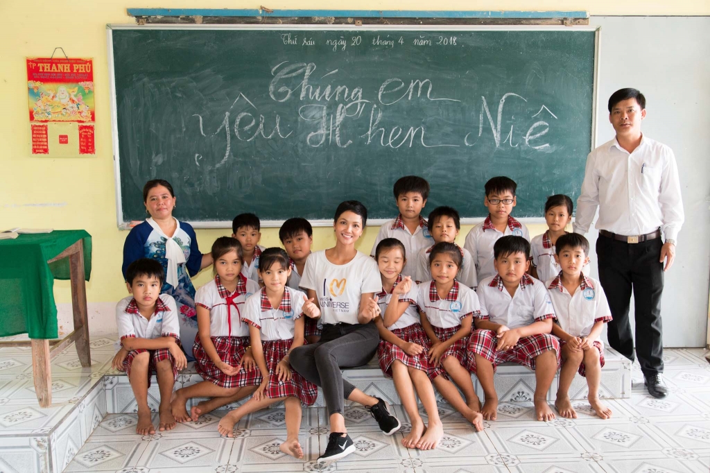 chuoi hanh trinh y nghia cua top 3 hoa hau hoan vu viet nam