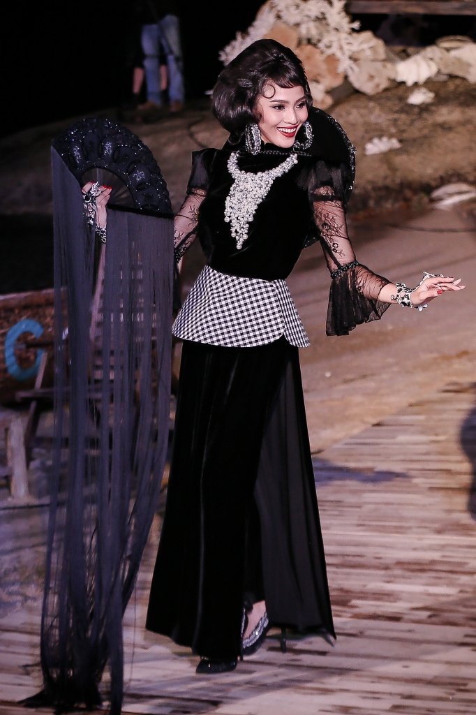 truong thi may van trang trang tran hoa thanh nhung co gai thanh thi thap nien 70