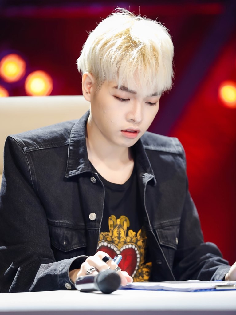 duc phuc lua chon thi sinh noi xau minh vao vong trong cua the debut