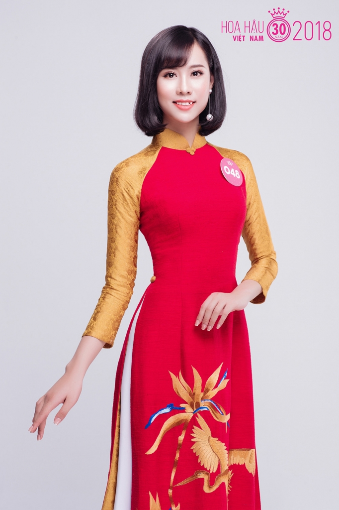 xuyt xoa truoc bo anh ao dai dung chuan hoa hau cua 38 thi sinh hoa hau viet nam chung khao phia bac
