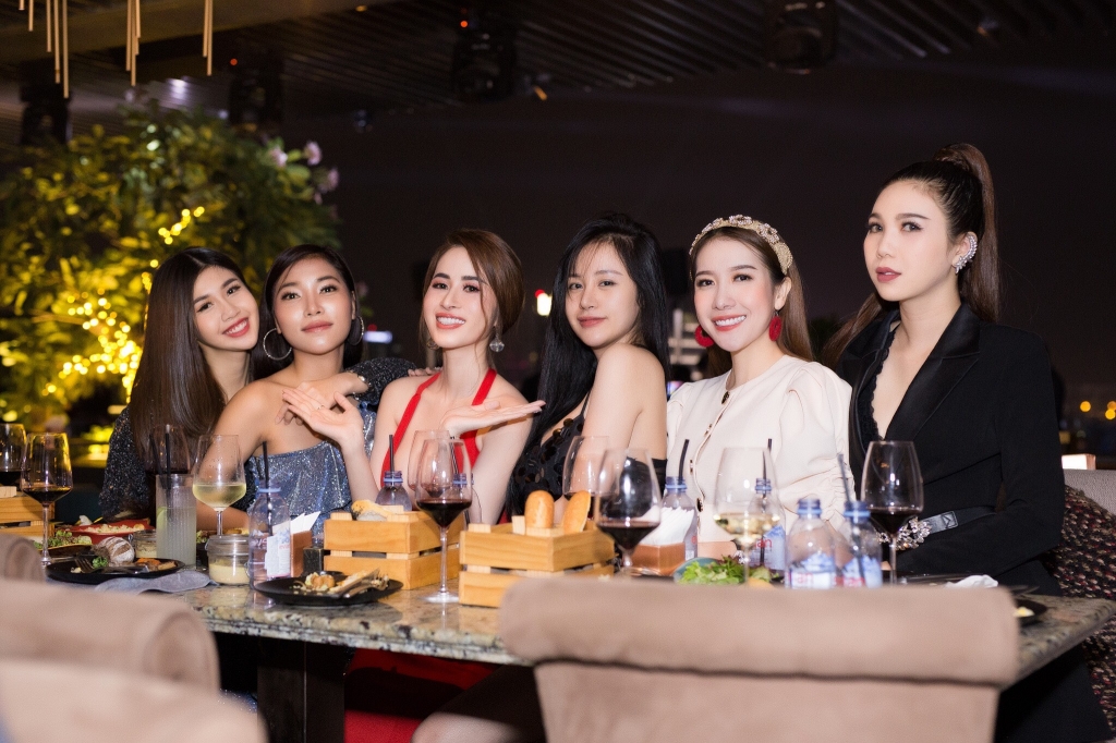 princess ngoc han vui sinh nhat am cung