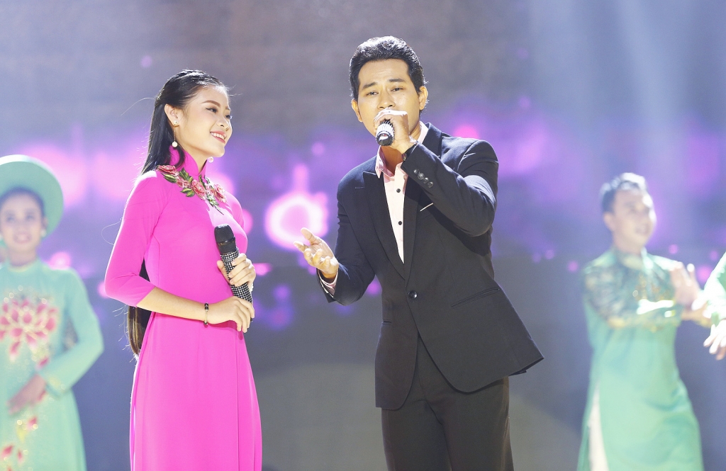 nghe si vu thanh dat diem nhat tuan 9 tinh bolero