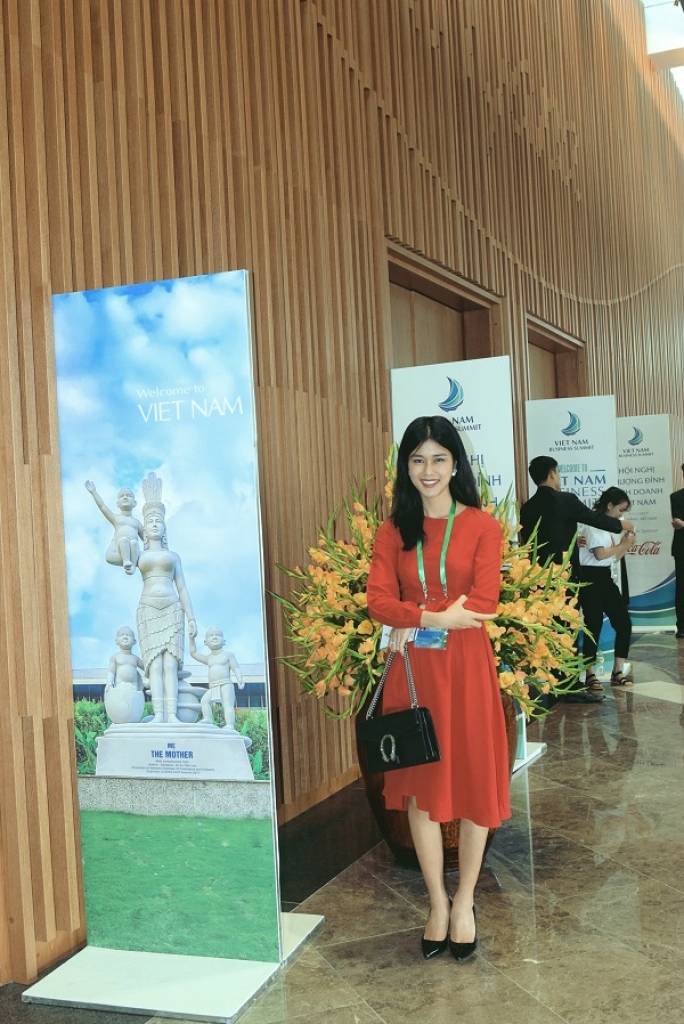 ca nhac si phuc anh tham du tuan le apec 2017 tai da nang