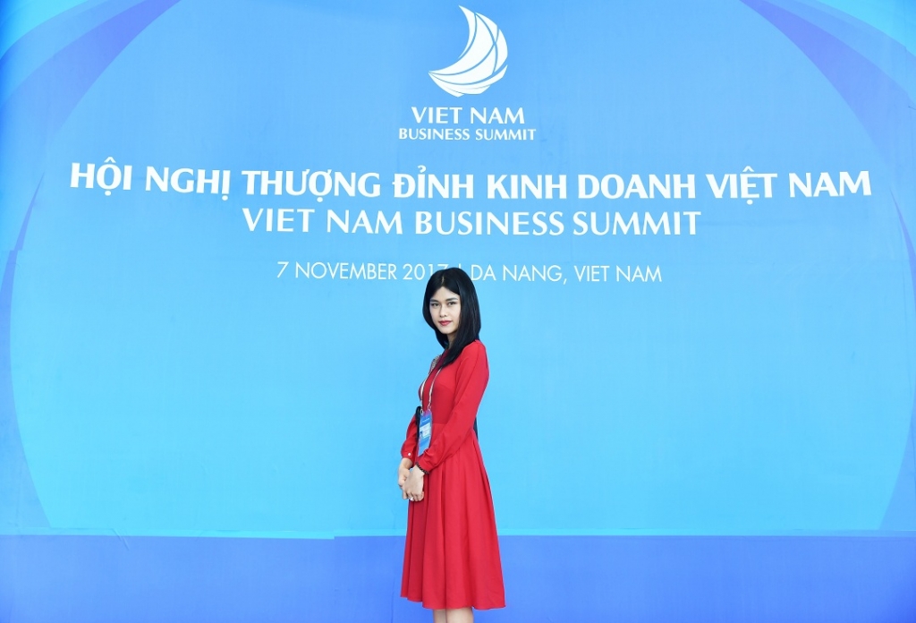 ca nhac si phuc anh tham du tuan le apec 2017 tai da nang