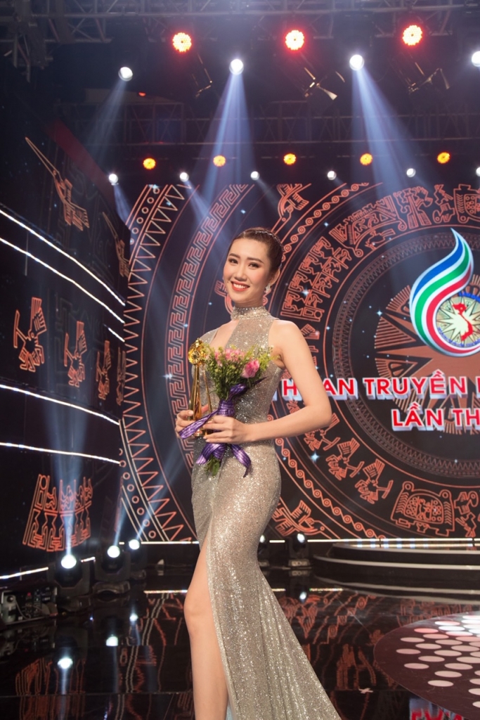 thuy ngan mong khan gia tiep tuc ung ho de cho cai ket vien man
