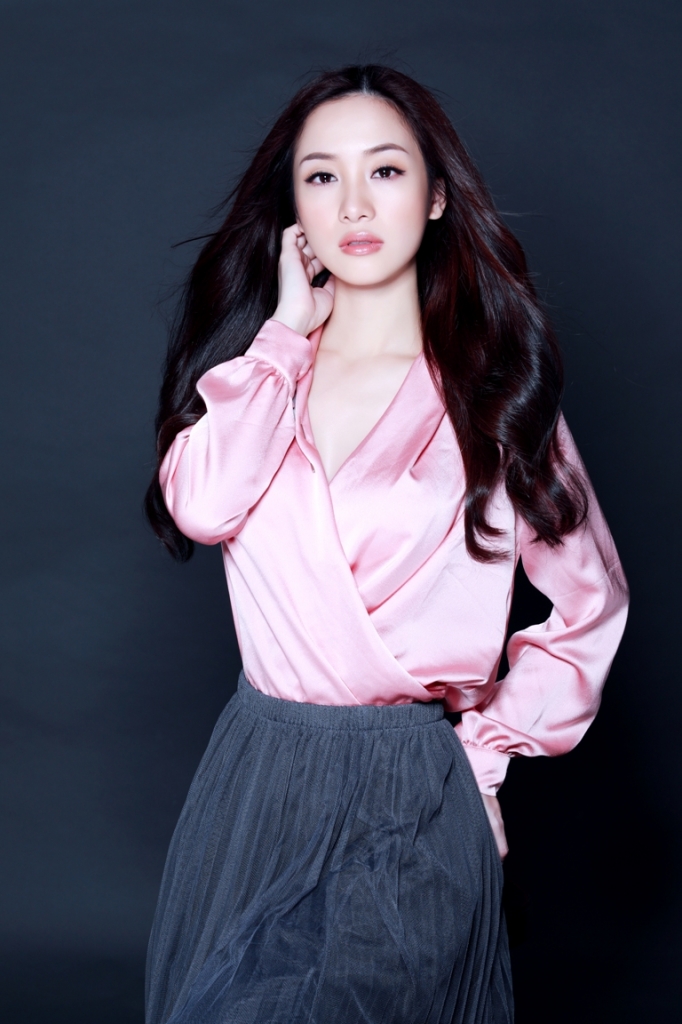 jun vu chi dep thoi thi chua du