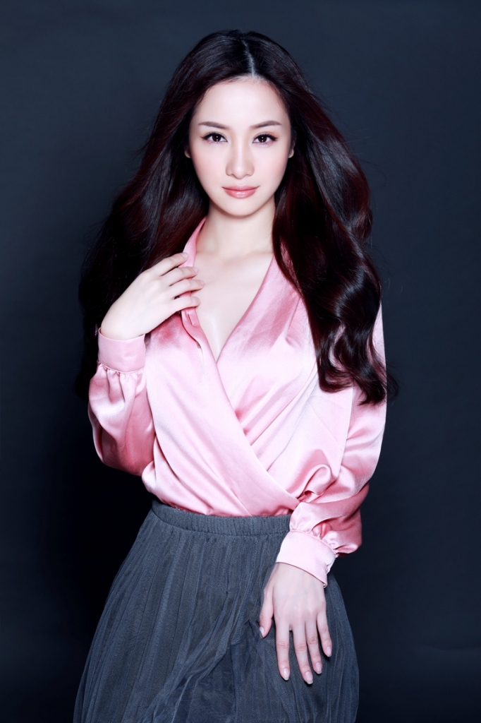 jun vu chi dep thoi thi chua du