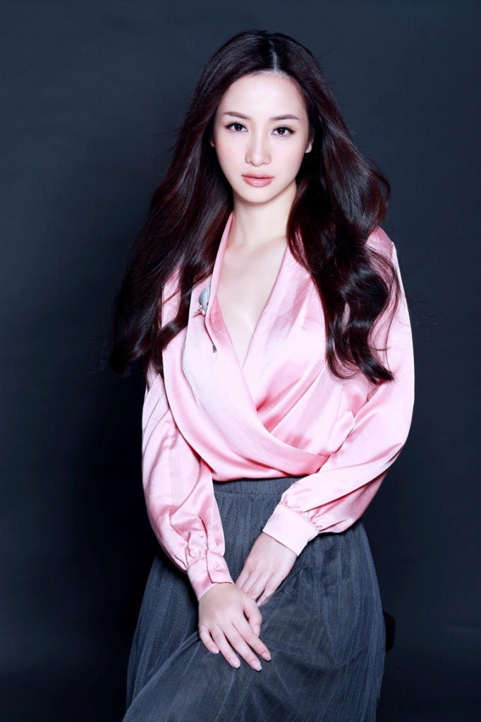 jun vu chi dep thoi thi chua du