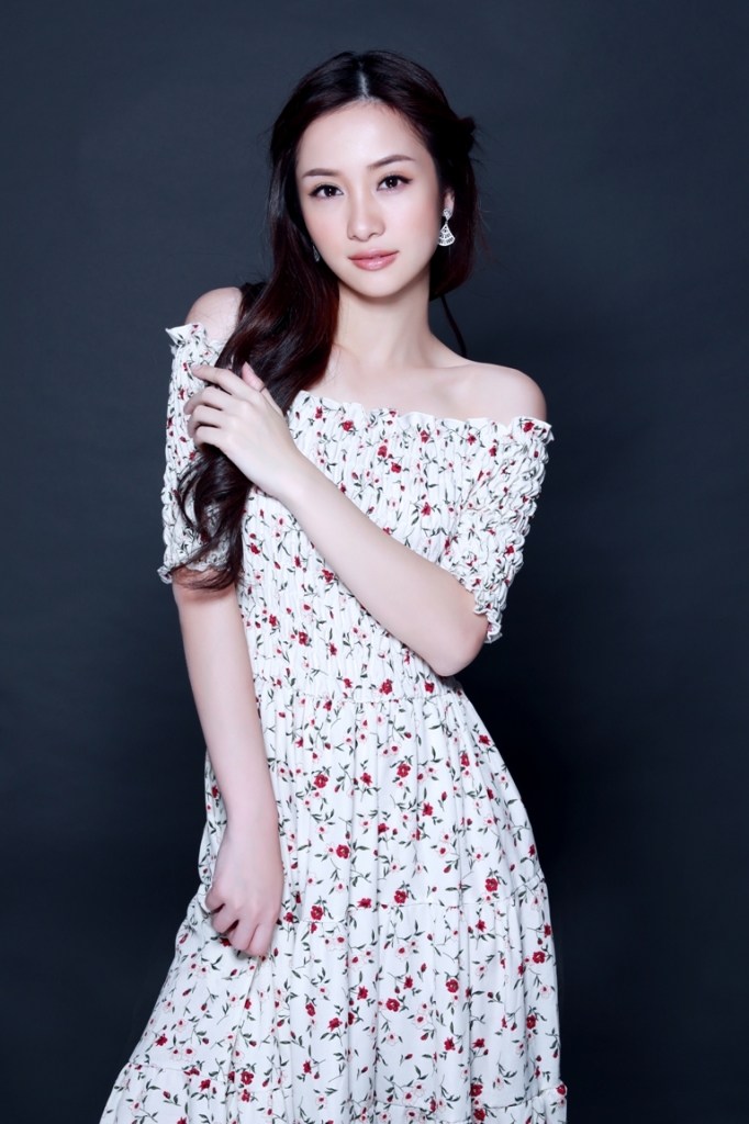 jun vu chi dep thoi thi chua du