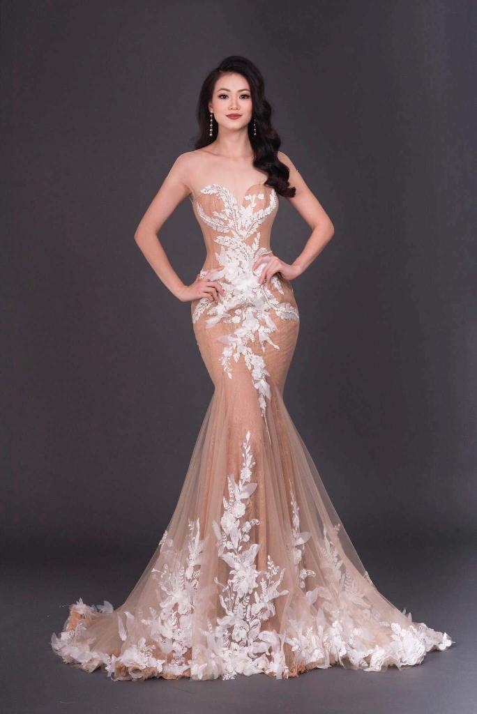 nguoi dep xu dua phuong khanh dang quang a hau bien viet nam toan cau 2018