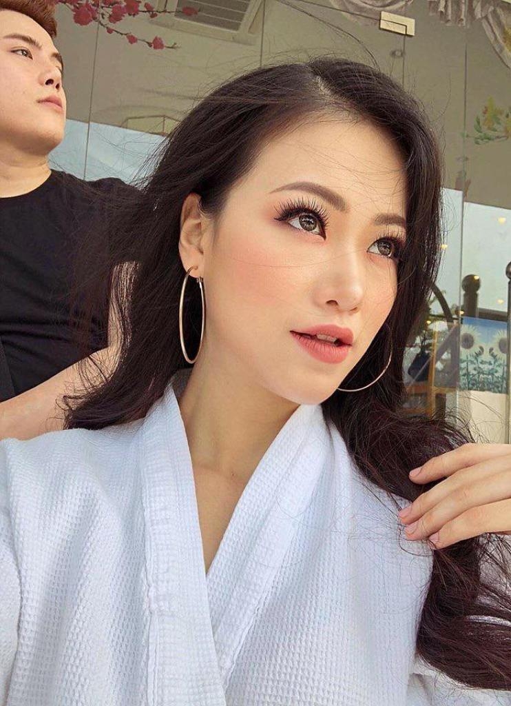 nguoi dep xu dua phuong khanh dang quang a hau bien viet nam toan cau 2018