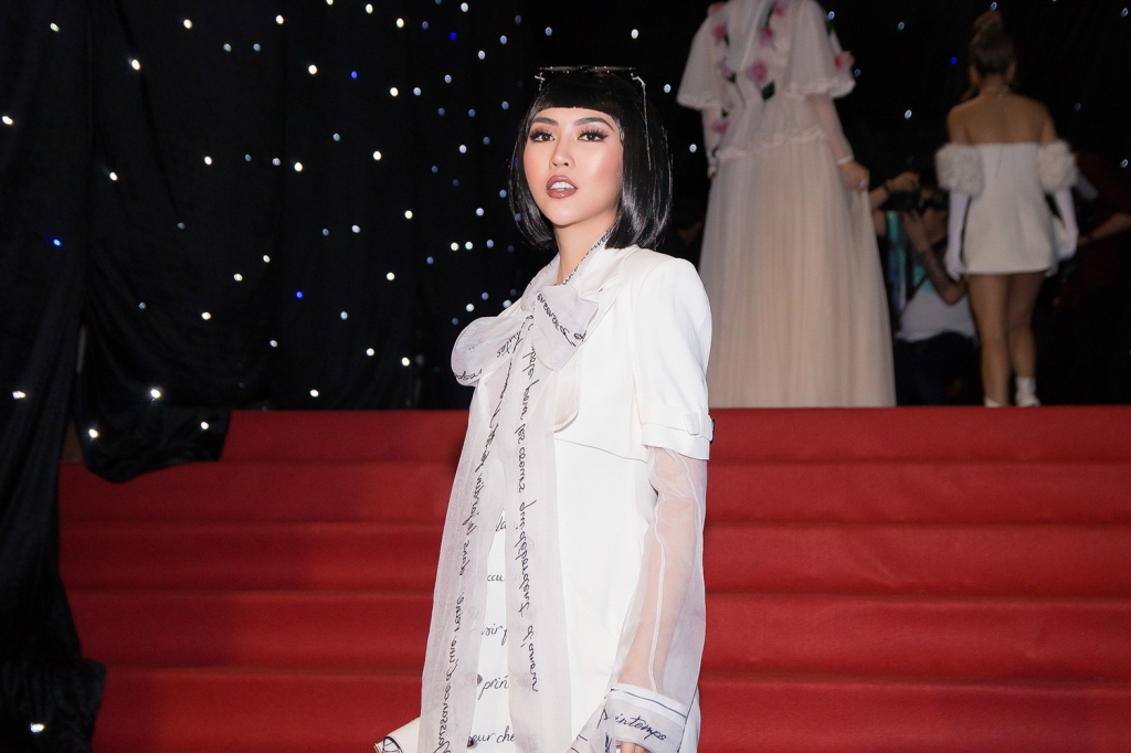 tuong linh khuynh dao tham do thoi trang khi hoa thanh nu hoang ai cap hien dai