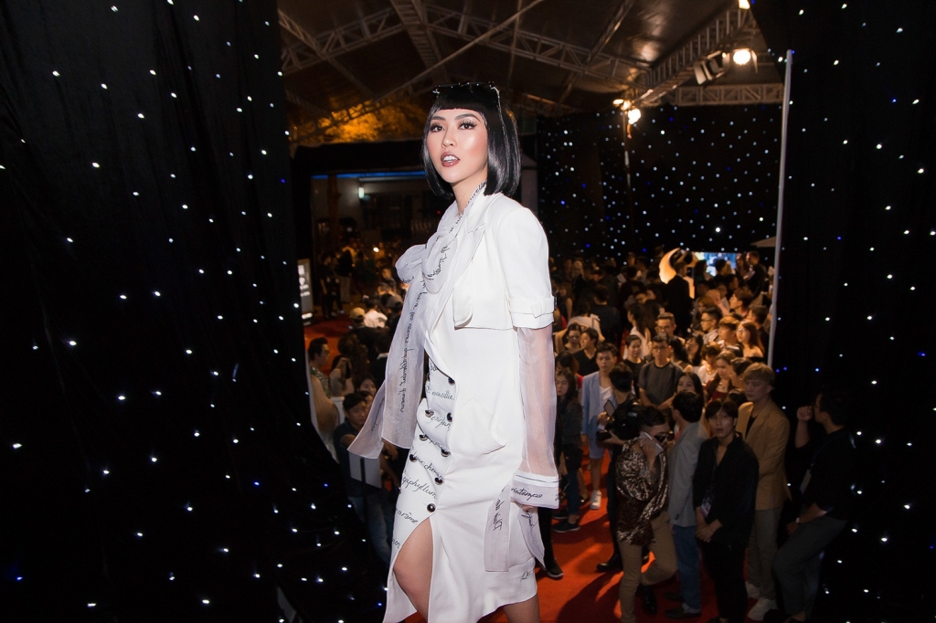 tuong linh khuynh dao tham do thoi trang khi hoa thanh nu hoang ai cap hien dai