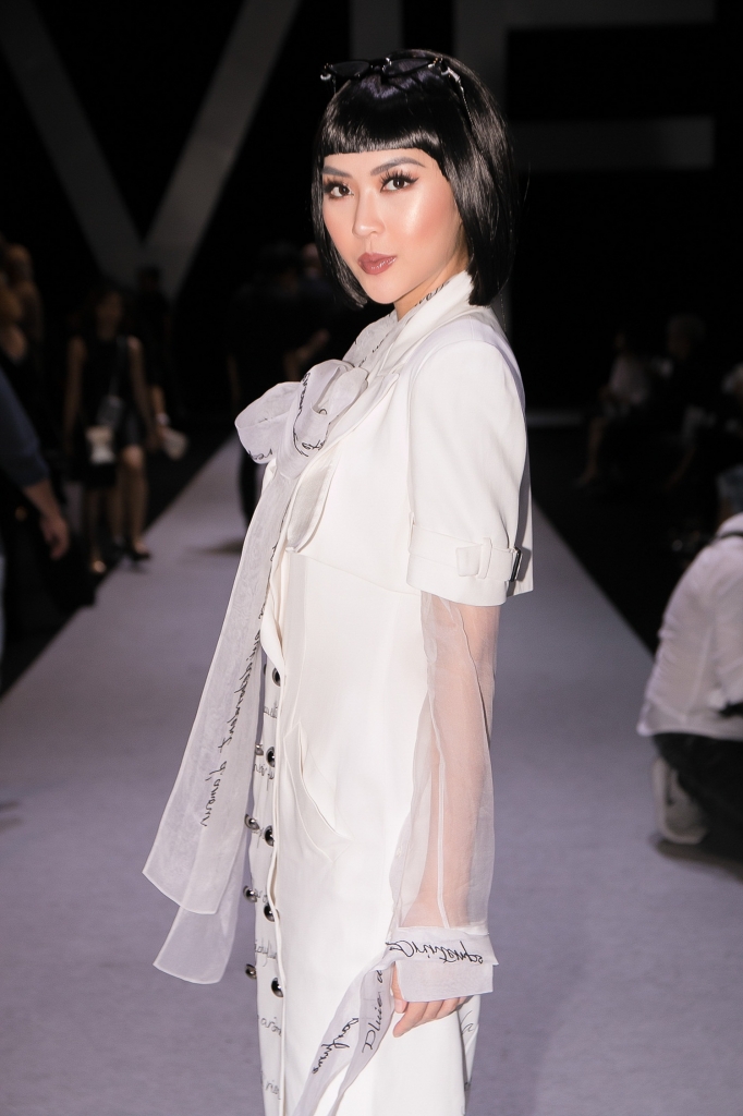 tuong linh khuynh dao tham do thoi trang khi hoa thanh nu hoang ai cap hien dai