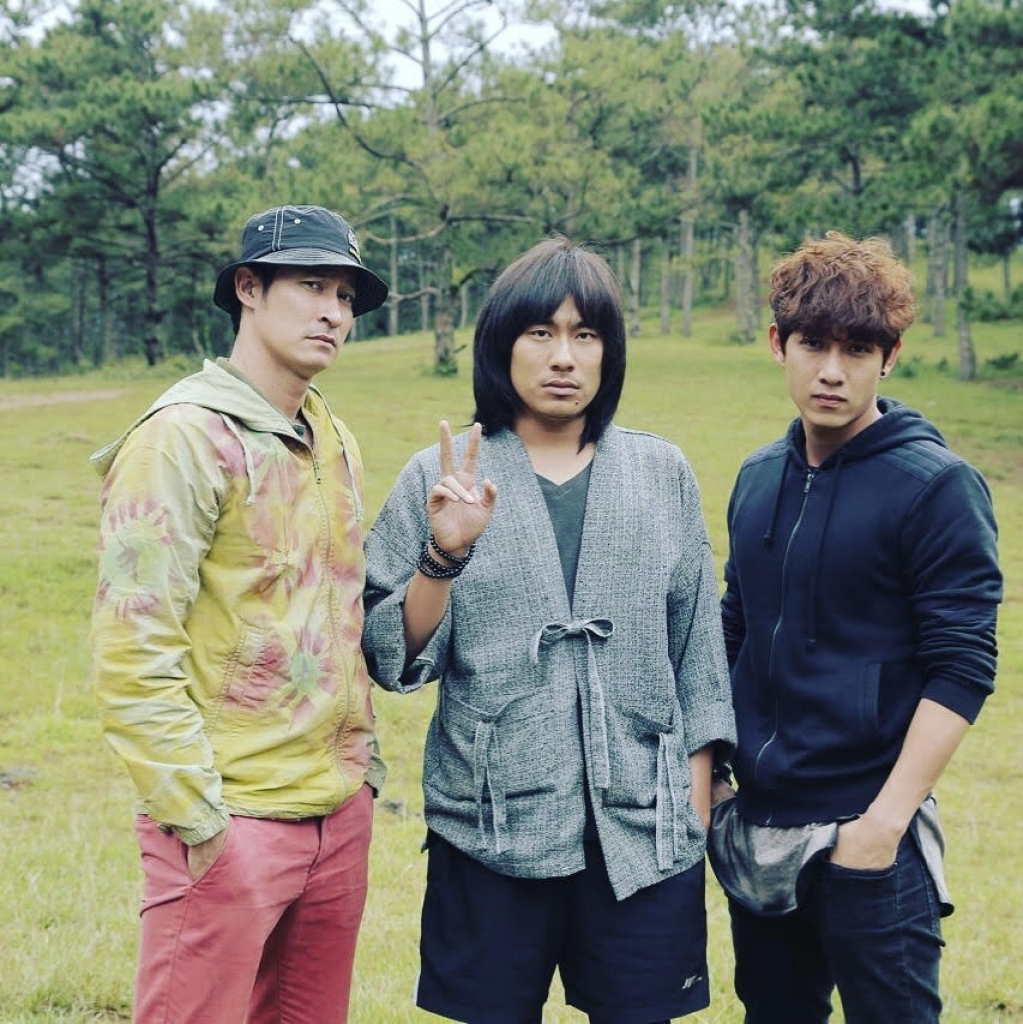 cu lat mat ngoan muc cua chang khuyet kieu minh tuan