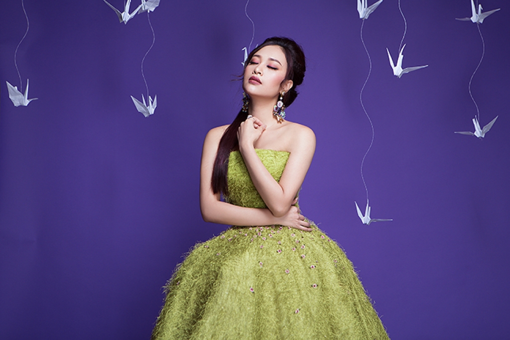 ha thuy anh day tam trang don valentine voi album ballad moi