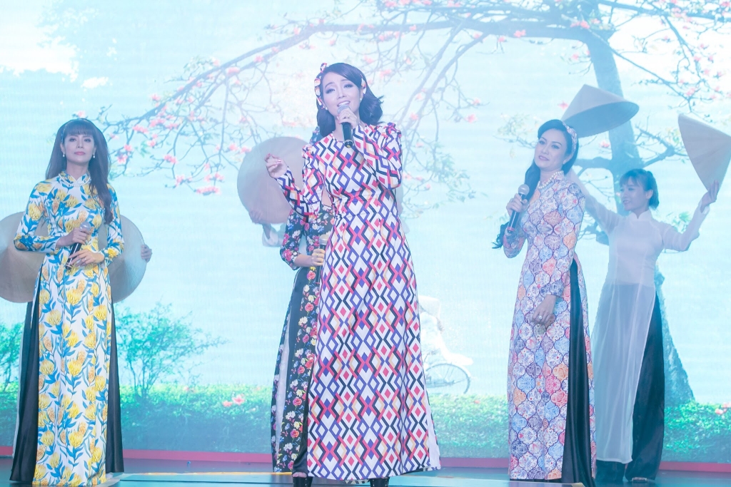 phu nu quyen nang talkshow khai thac goc khuat cua nhung nguoi phu nu hien dai