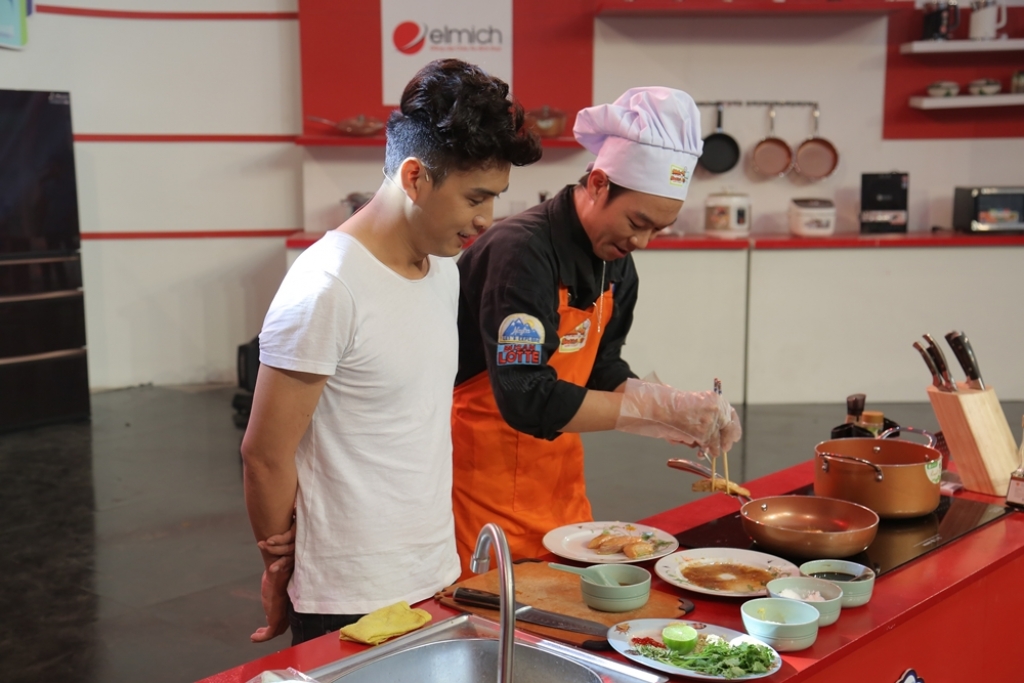 ca si ho quang hieu tu khi chia tay bao anh toi het duoc an ngon