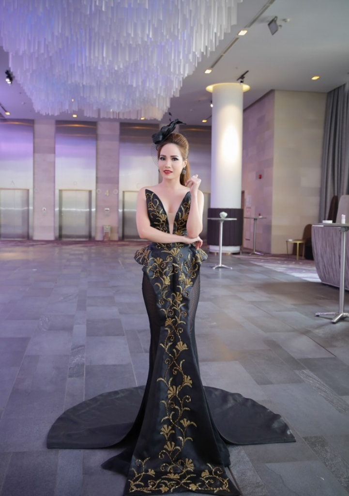 hoa khoi bao ngoc tu tin ngoi ghe nong hoa hau doanh nhan hoan vu 2018 tai nhat ban