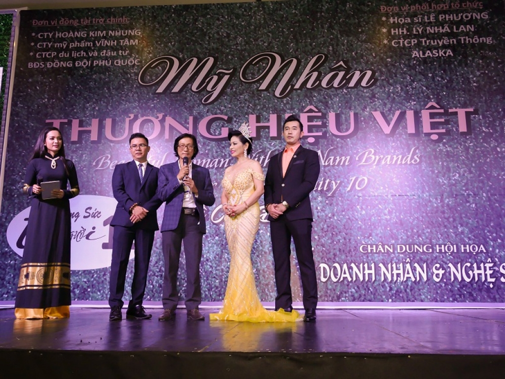 dan sao viet hao hung giao luu ve cuoc thi miss vietnam universe pageant tai hoa ky