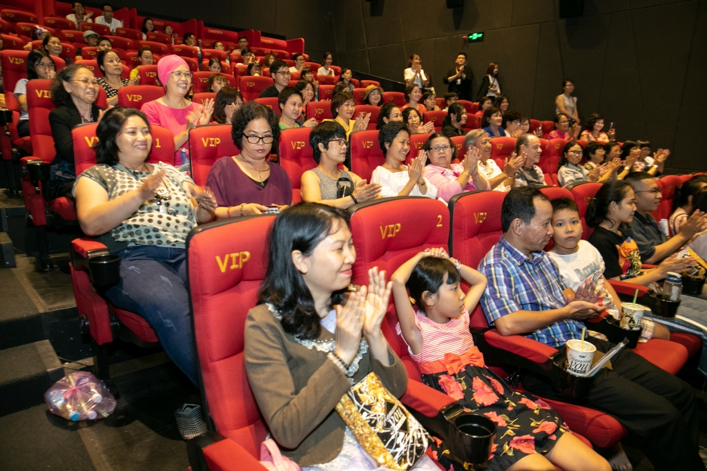 cgv danh tang suat chieu som phim hanh phuc cua me cho benh nhan ung thu