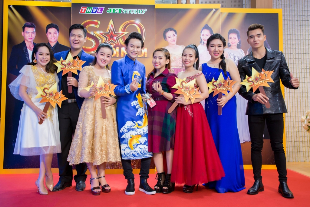 sao noi ngoi mua 4 moi la va da dang mang dam tinh giai tri